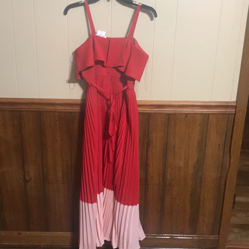 Dress - Picture 6 of 6